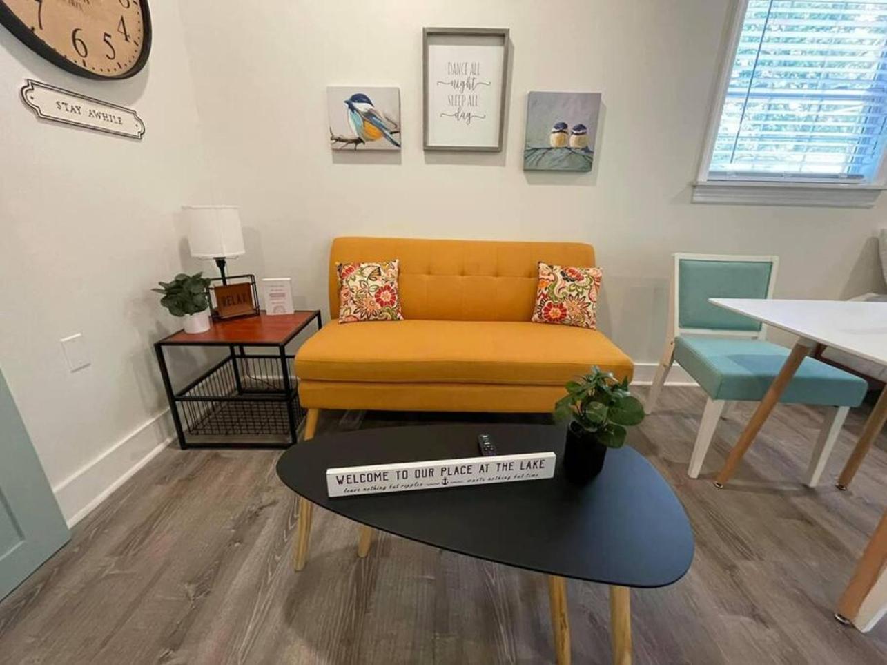 Beautifully Renovated Studio 2 Miles From Marina! Winchester Luaran gambar